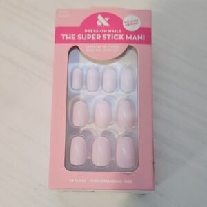 The Super Stick Mani Press-On Nails - Light Pink